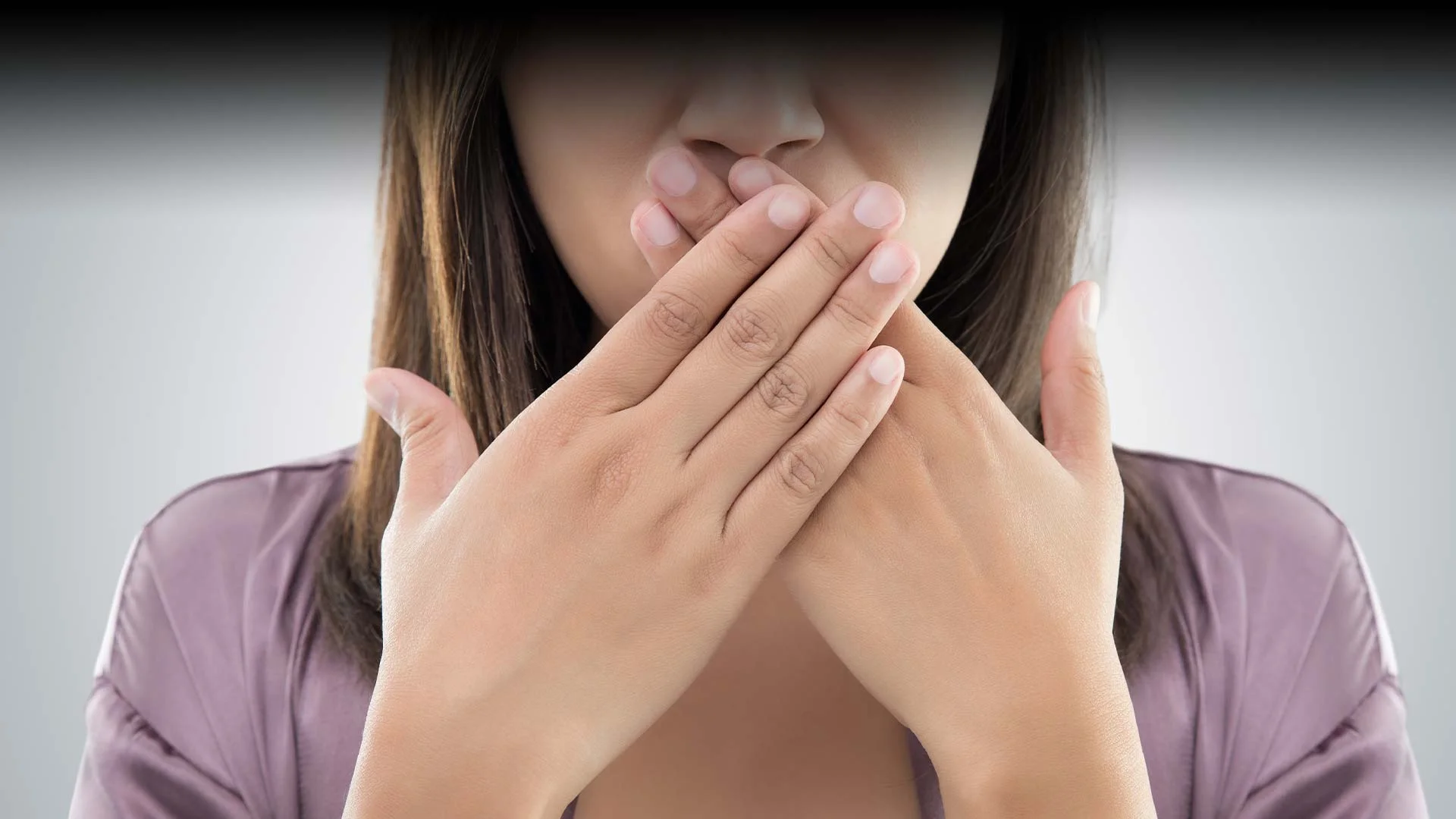 How to Fight Bad Breath Naturally